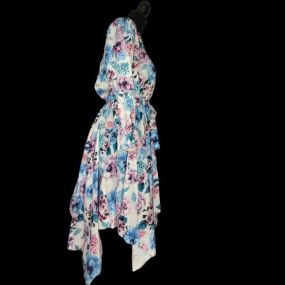 Vrkufie | Blue & White Floral V-Neck Handkerchief Dress by zulily - Picture 4 of 8